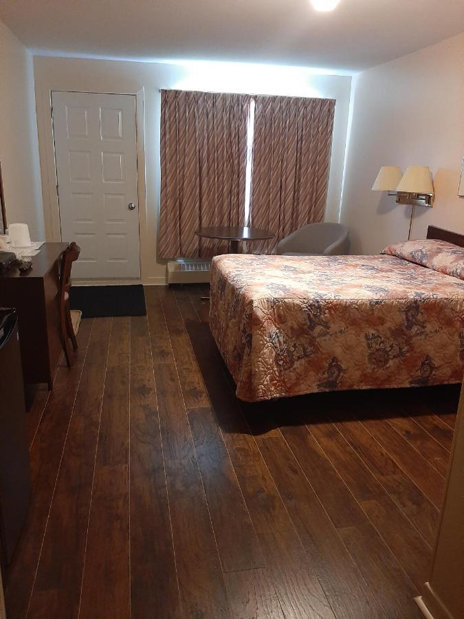 Motel Vaudreuil Εξωτερικό φωτογραφία