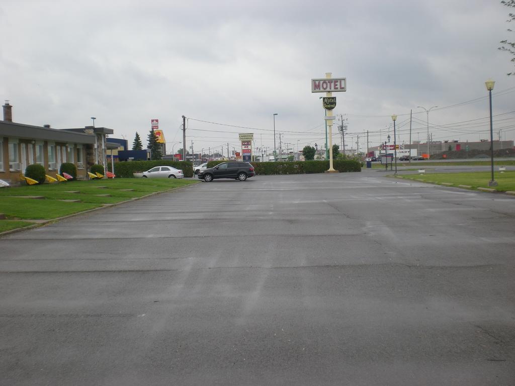 Motel Vaudreuil Εξωτερικό φωτογραφία