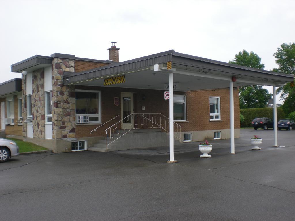 Motel Vaudreuil Εξωτερικό φωτογραφία
