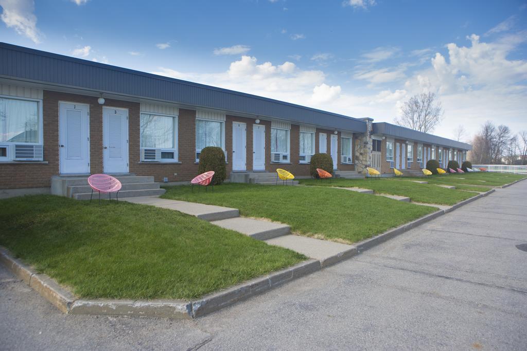 Motel Vaudreuil Εξωτερικό φωτογραφία